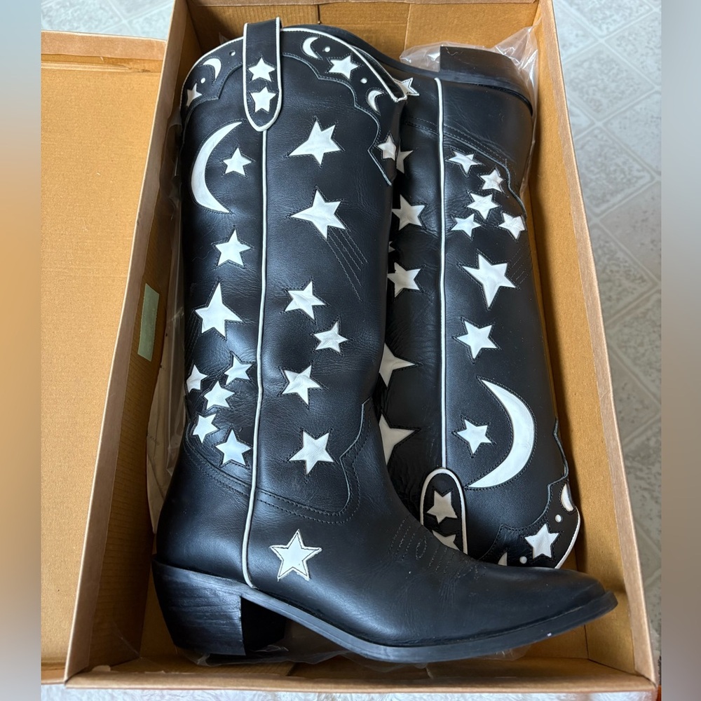 Cowboy boots Star themed